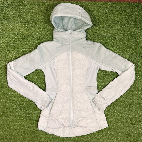 Lululemon Down For It All Jacket Size 2 Blue Sea Frost Lightweight Goose Puffy - Picture 1 of 7
